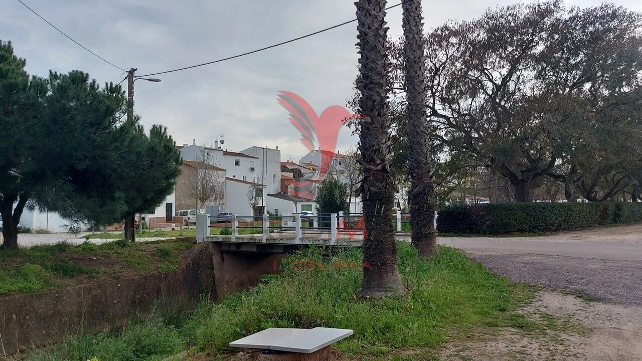 Armazém para Venda em Bensafrim e Barão de São João Foto 14