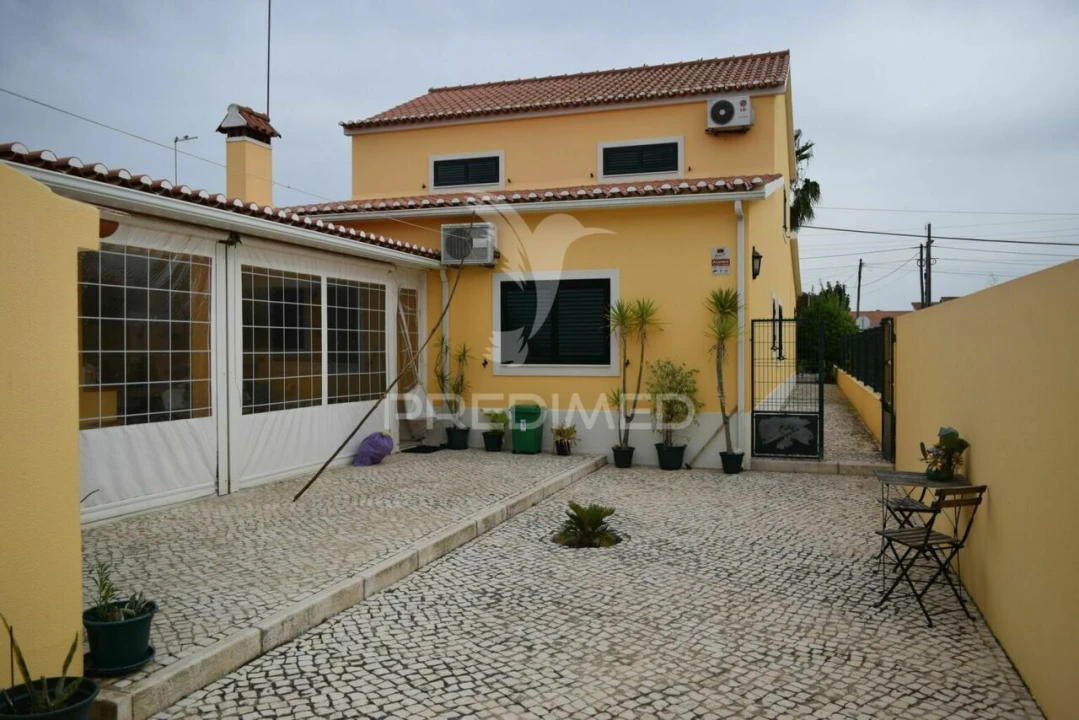 Moradia T4 para Venda em Salvaterra de Magos e Foros de Salvaterra Foto 4