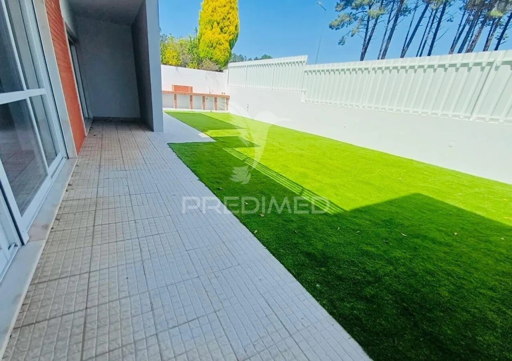 Moradia T4 para Venda em Sesimbra (Castelo) Foto 5