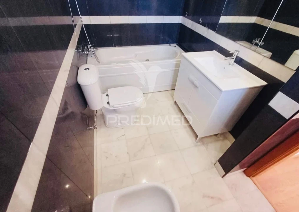 Moradia T4 para Venda em Sesimbra (Castelo) Foto 21