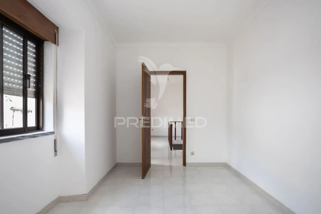 Moradia T4 para Venda em Torrão Foto 22