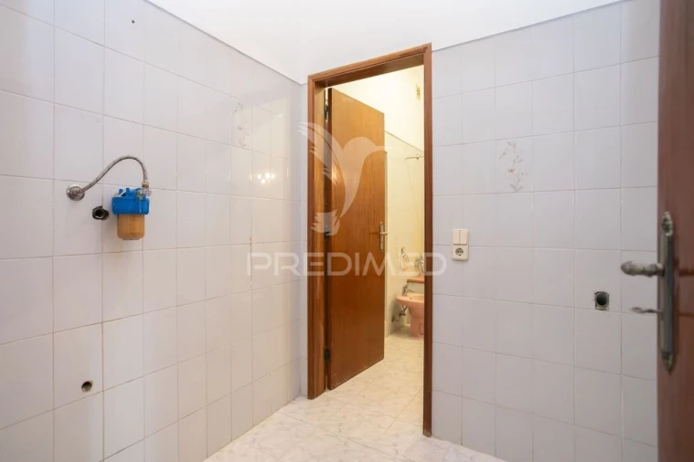 Moradia T4 para Venda em Torrão Foto 13