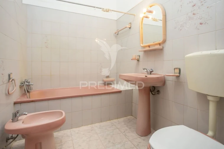 Moradia T4 para Venda em Torrão Foto 11