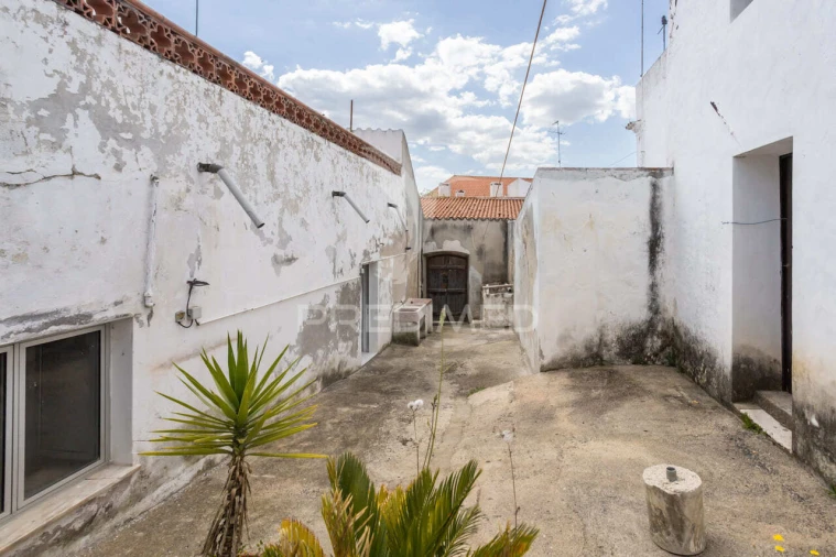 Moradia T4 para Venda em Torrão Foto 27