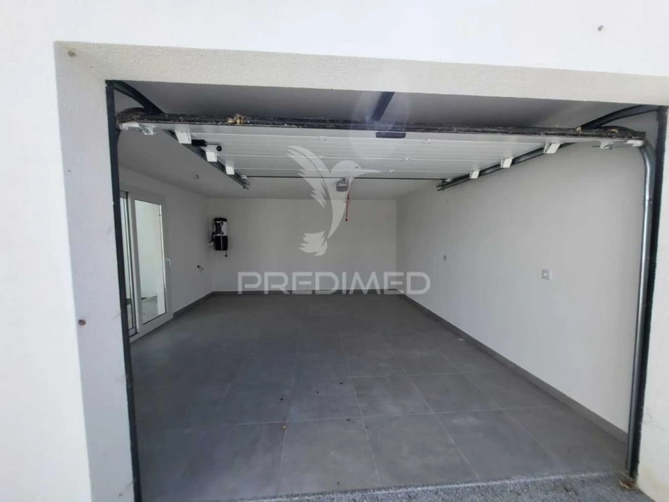 Moradia T4 para Venda em Corroios Foto 26