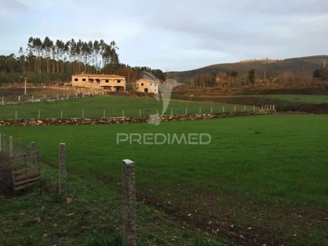 Quinta T4 para Venda em Alvarenga Foto 4