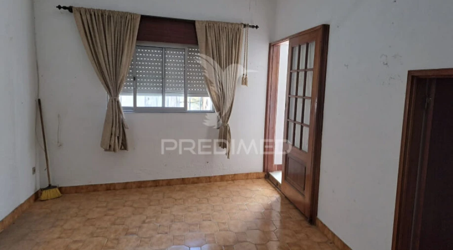 Moradia T3 para Venda em São Mamede de Ribatua Foto 6