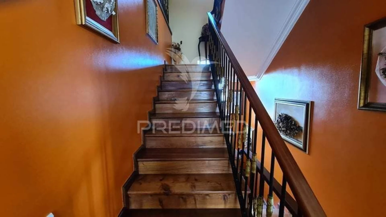 Moradia T4 para Venda em Porto Judeu Foto 26