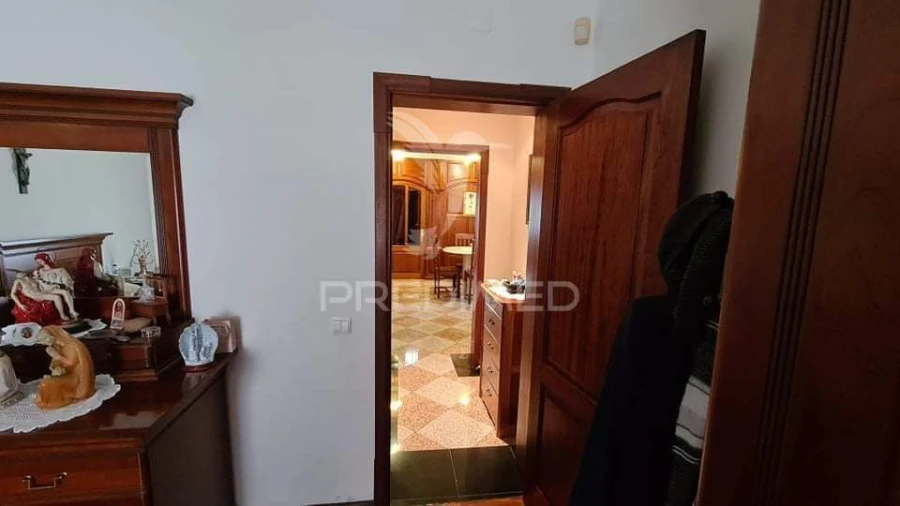 Moradia T4 para Venda em Porto Judeu Foto 27