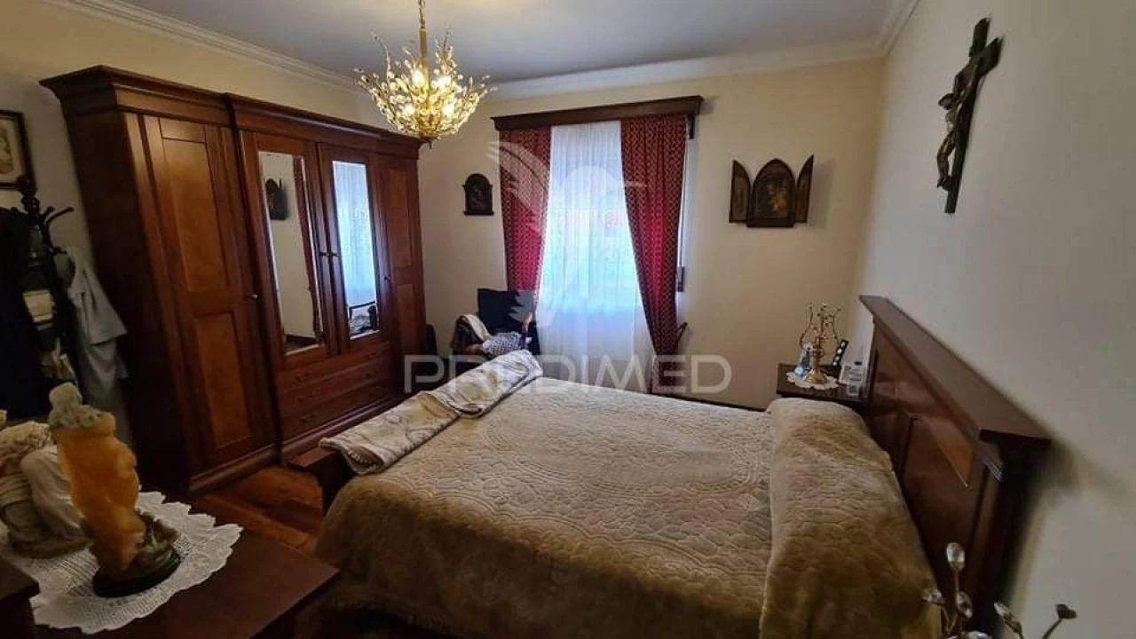 Moradia T4 para Venda em Porto Judeu Foto 32