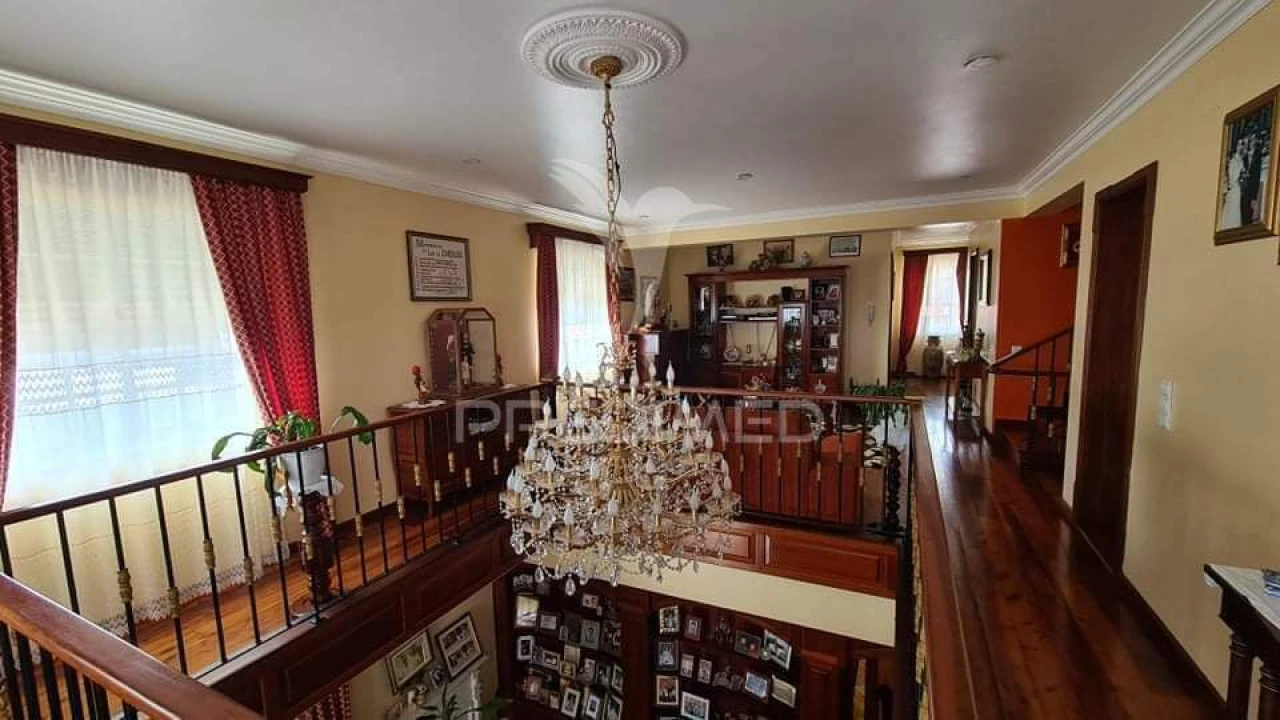 Moradia T4 para Venda em Porto Judeu Foto 29