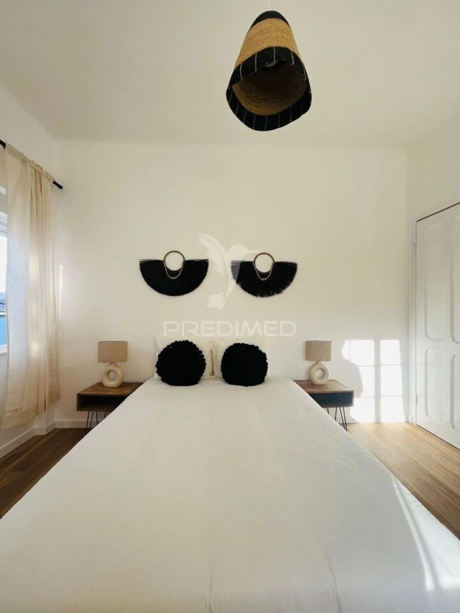 Moradia T8 para Venda em Costa da Caparica Foto 13