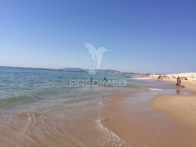 Moradia T8 para Venda em Costa da Caparica Foto 4