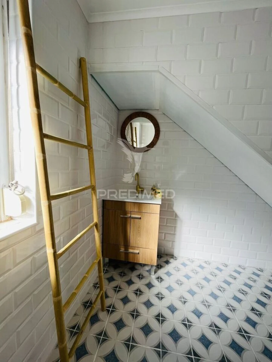 Moradia T8 para Venda em Costa da Caparica Foto 27