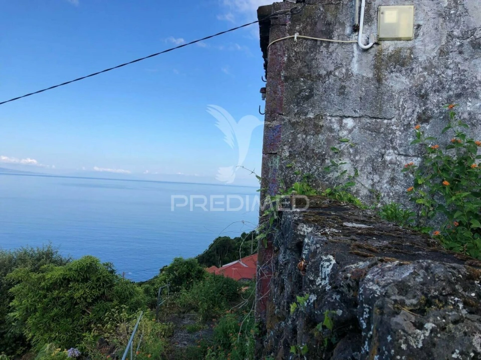 Moradia T2 para Venda em Calheta Foto 9