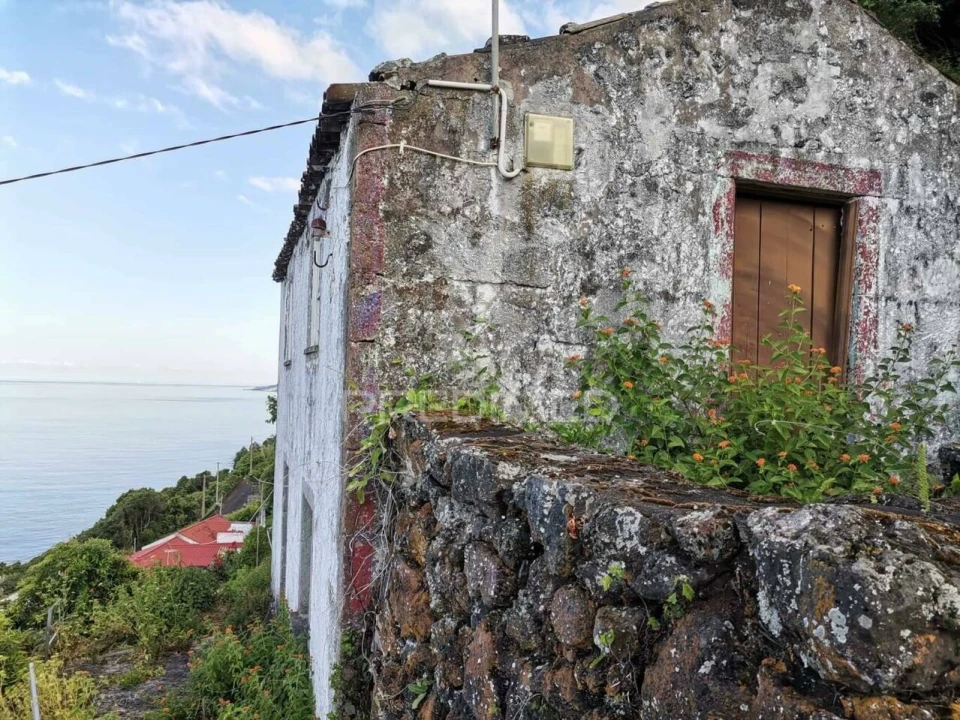 Moradia T2 para Venda em Calheta Foto 6