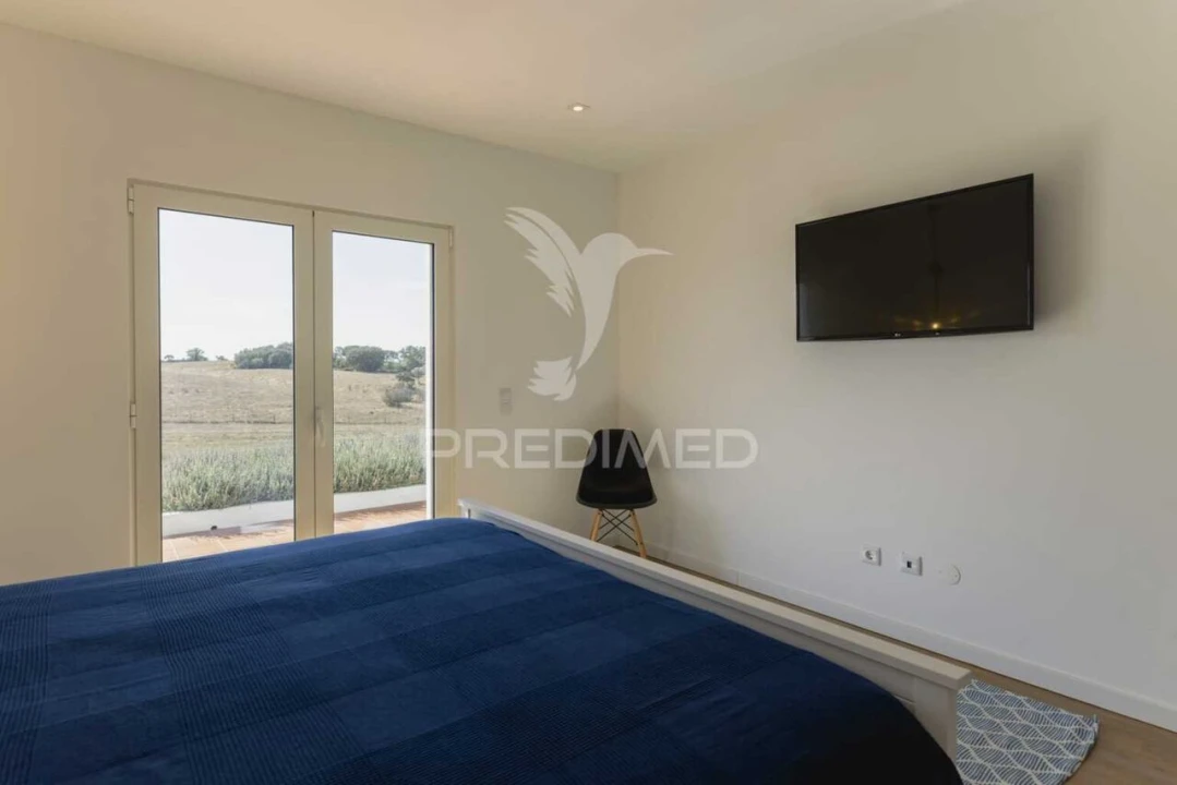 Moradia T5 para Venda em Ourique Foto 23