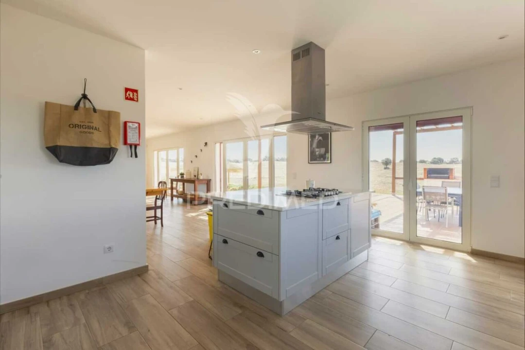 Moradia T5 para Venda em Ourique Foto 12