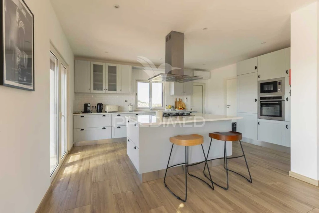 Moradia T5 para Venda em Ourique Foto 9