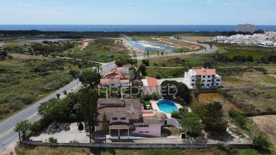 Moradia T5 para Venda em Altura Foto 6