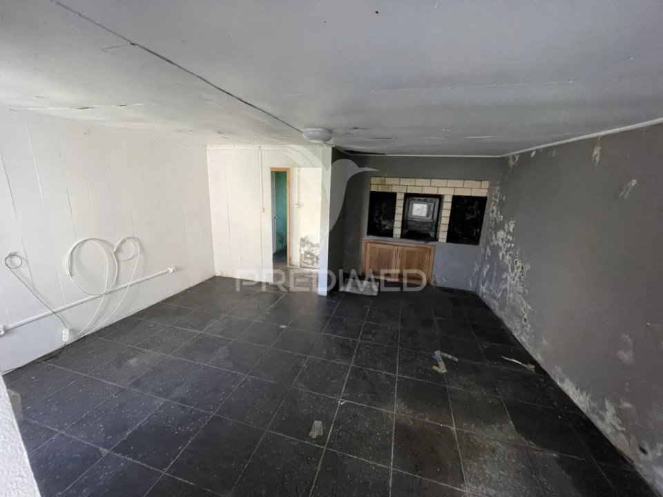 Moradia T2 para Venda em Santo Amaro Foto 4