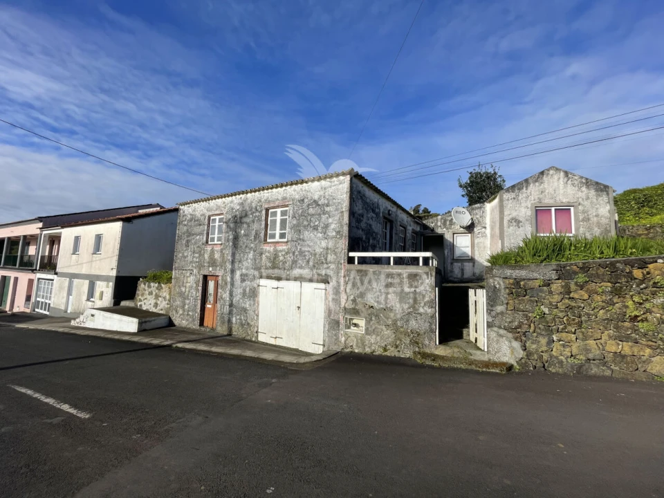 Moradia T2 para Venda em Santo Amaro Foto 1