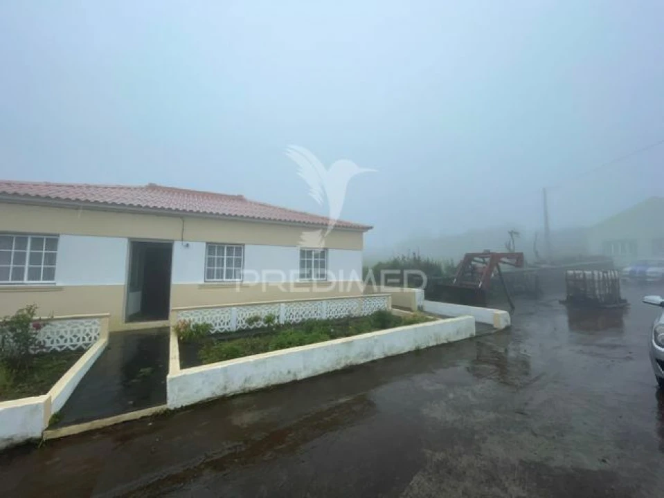 Moradia T3 para Venda em Santo Antão Foto 2