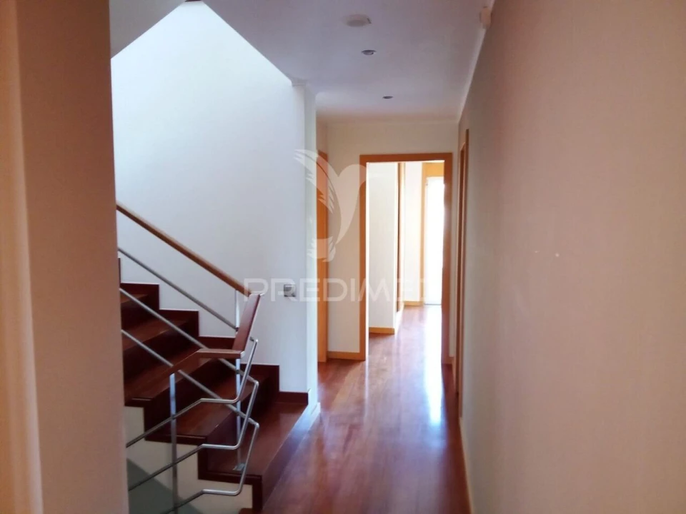 Moradia T4 para Venda em Valongo Foto 13