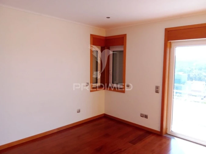 Moradia T4 para Venda em Valongo Foto 12