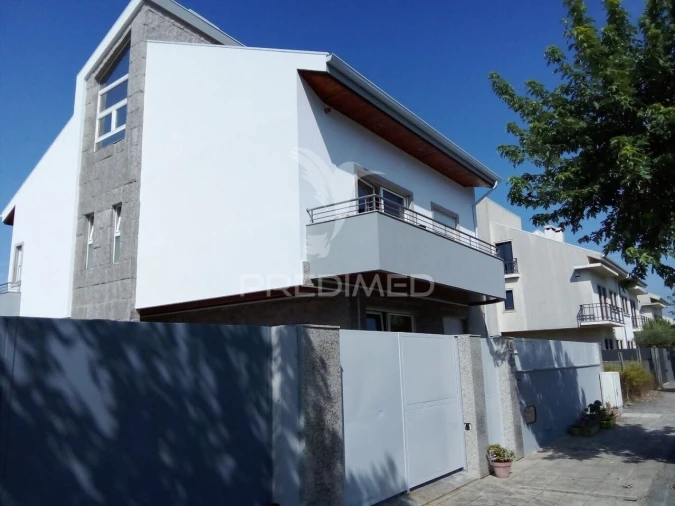 Moradia T4 para Venda em Valongo Foto 18