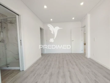 Moradia T3 para Venda em Fernao Ferro