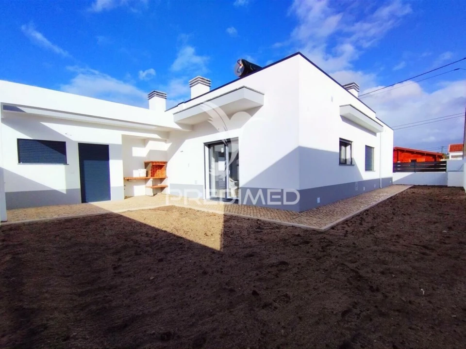 Moradia T3 para Venda em Fernao Ferro Foto 1