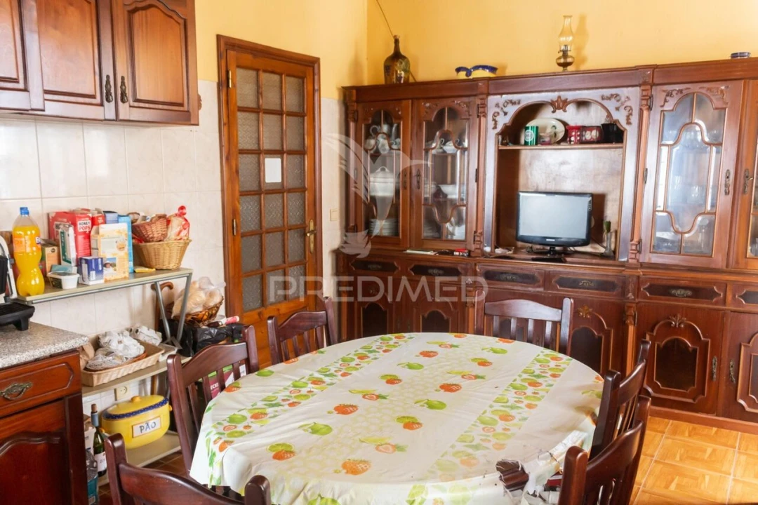 Moradia T3 para Venda em Praia da Vitoria (Santa Cruz) Foto 8