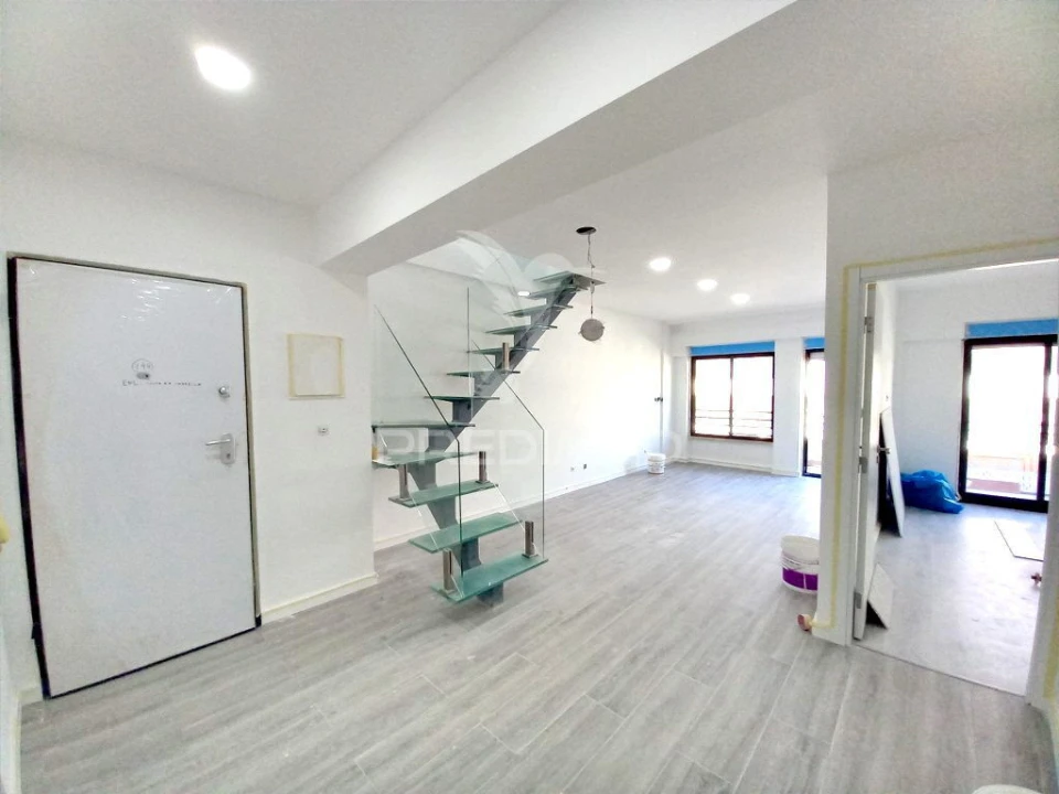 Apartamento T3 para Venda em Costa da Caparica Foto 26
