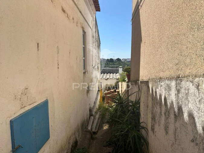 Moradia T3 para Venda em Marvila, Ribeira Santarém, São Salvador, São Nicolau Foto 14