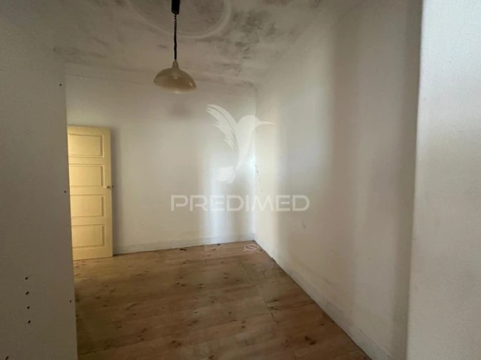 Moradia T3 para Venda em Marvila, Ribeira Santarém, São Salvador, São Nicolau Foto 8