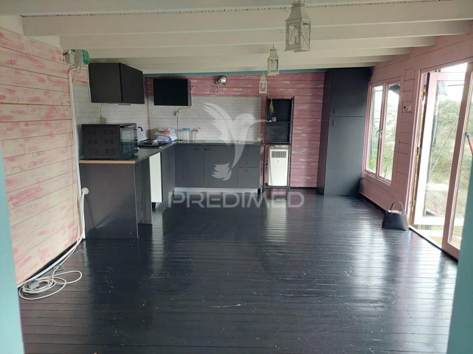 Terreno para Venda em Santo Quintino Foto 1