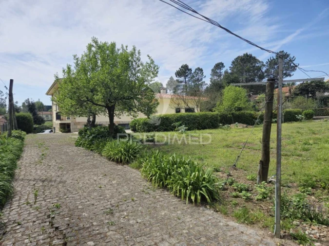 Moradia T4 para Venda em Lago Foto 21