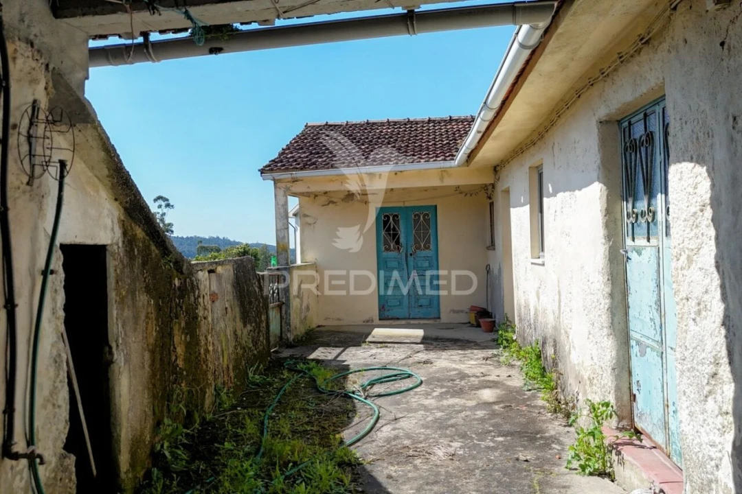 Moradia T3 para Venda em Arnoso (Santa Maria e Santa Eulália) e Sezures Foto 9