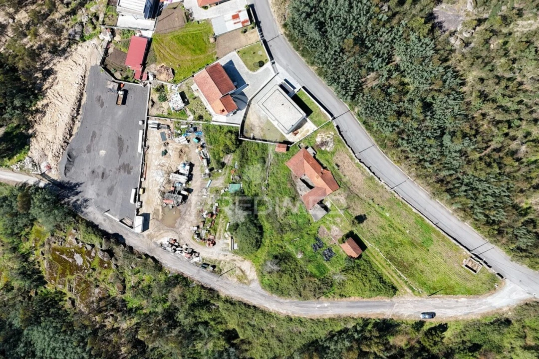 Moradia T3 para Venda em Arnoso (Santa Maria e Santa Eulália) e Sezures Foto 13