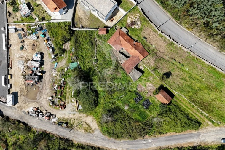 Moradia T3 para Venda em Arnoso (Santa Maria e Santa Eulália) e Sezures Foto 4