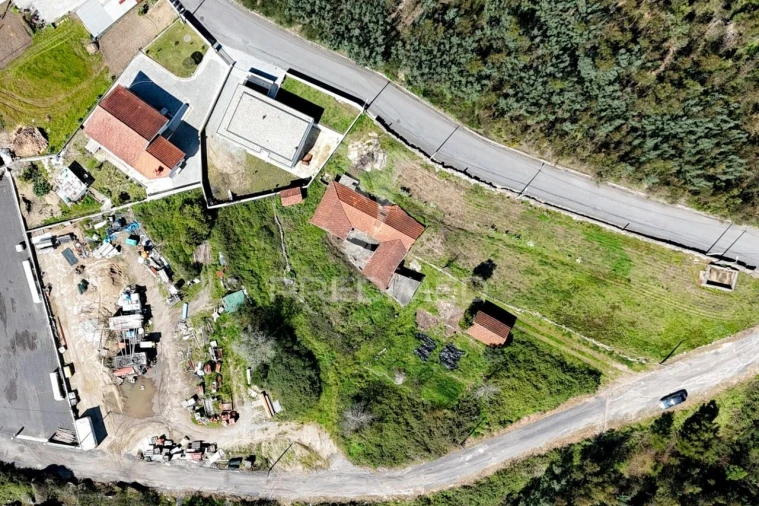 Moradia T3 para Venda em Arnoso (Santa Maria e Santa Eulália) e Sezures Foto 15