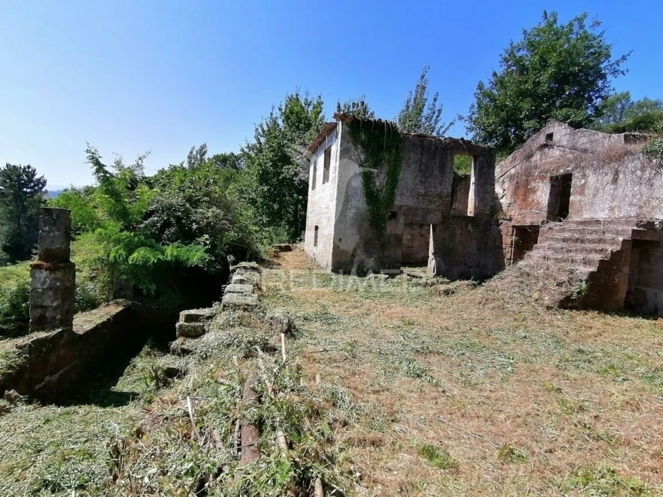 Quinta T0 para Venda em Penhalonga e Paços de Gaiolo Foto 13