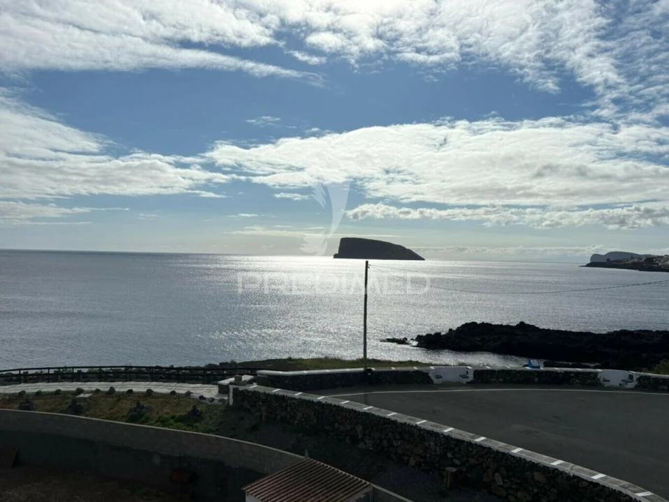 Moradia T4 para Venda em Porto Judeu Foto 10