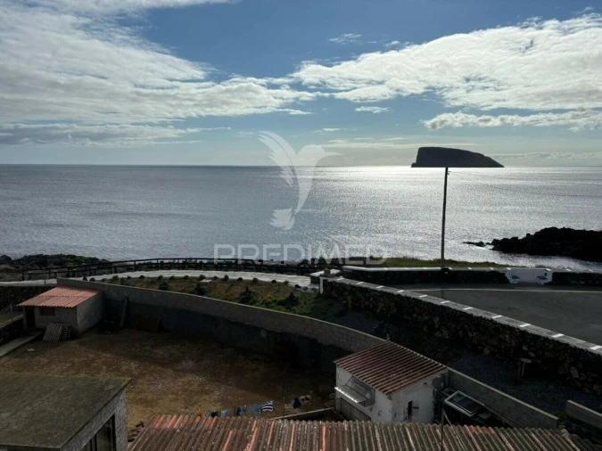 Moradia T4 para Venda em Porto Judeu Foto 9