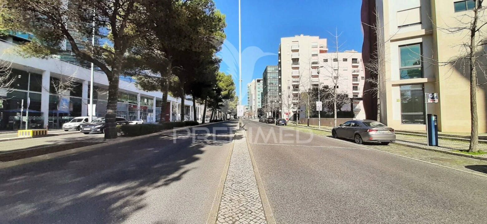 Escritório para Arrendamento em Parque das Nações Foto 1