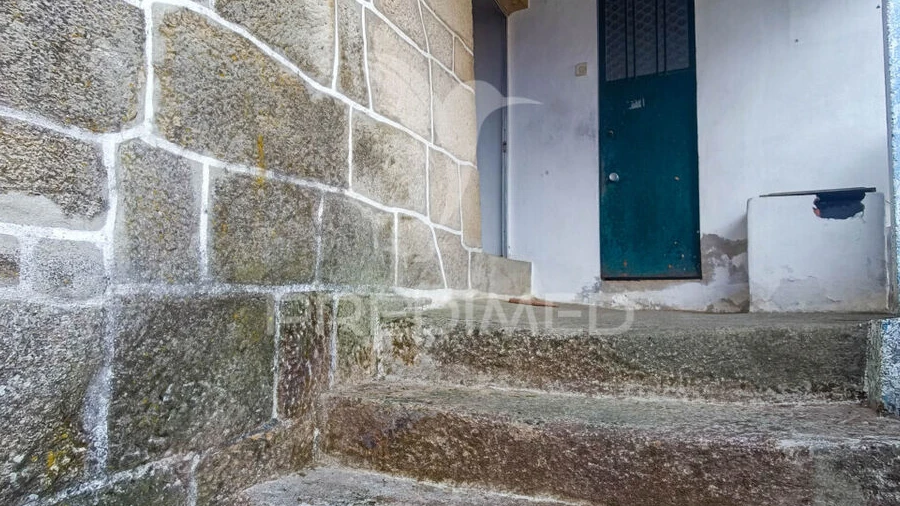 Moradia T2 para Venda em Poço do Canto