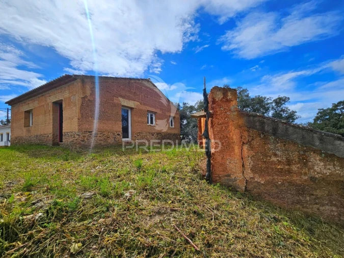 Moradia T2 para Venda em Ourique Foto 10