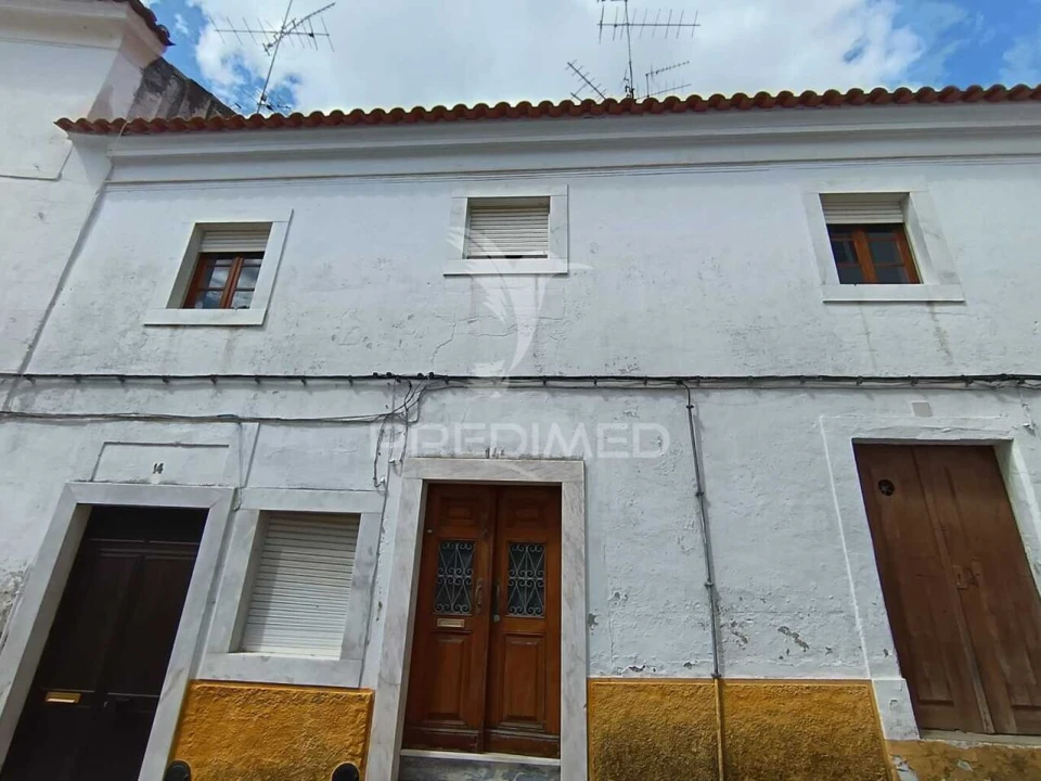 Moradia T8 para Venda em Caia, São Pedro e Alcáçova Foto 2