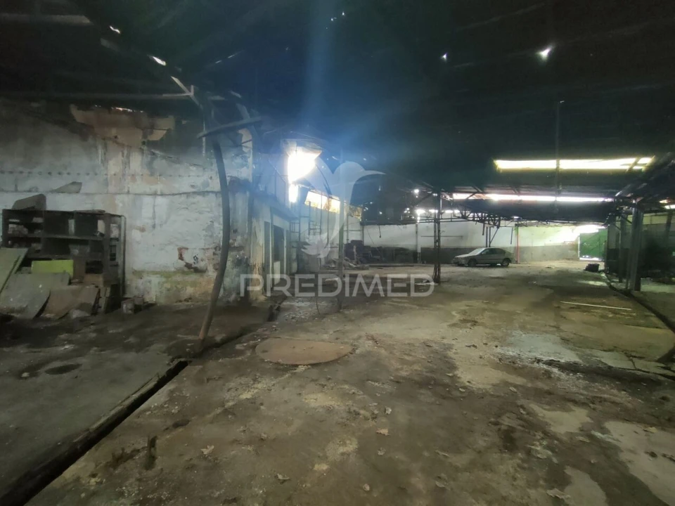 Armazém para Venda em Alcanhões Foto 11